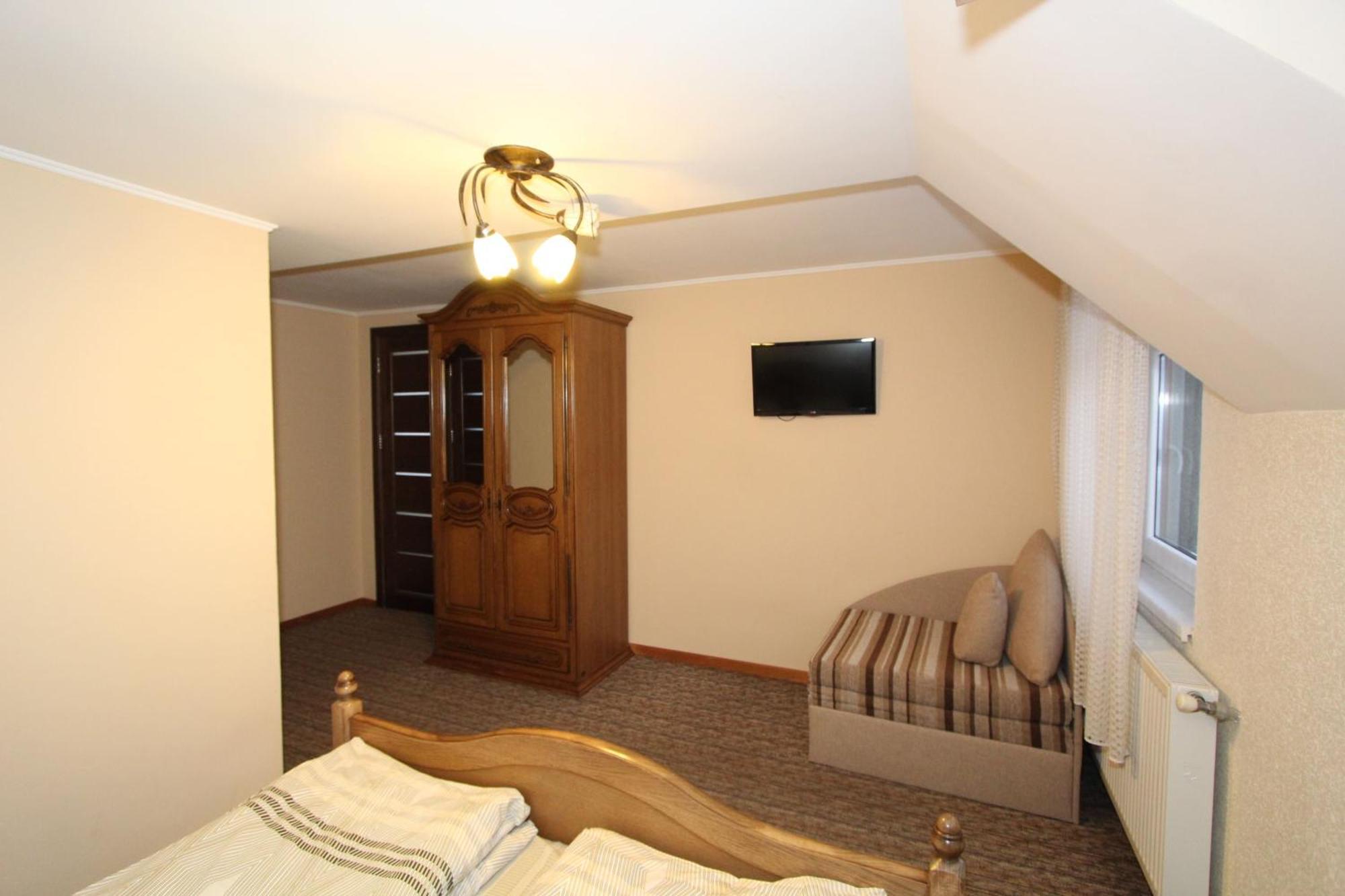 Затишний Міні-Готель "Rosky" Yasinya Habitación foto
