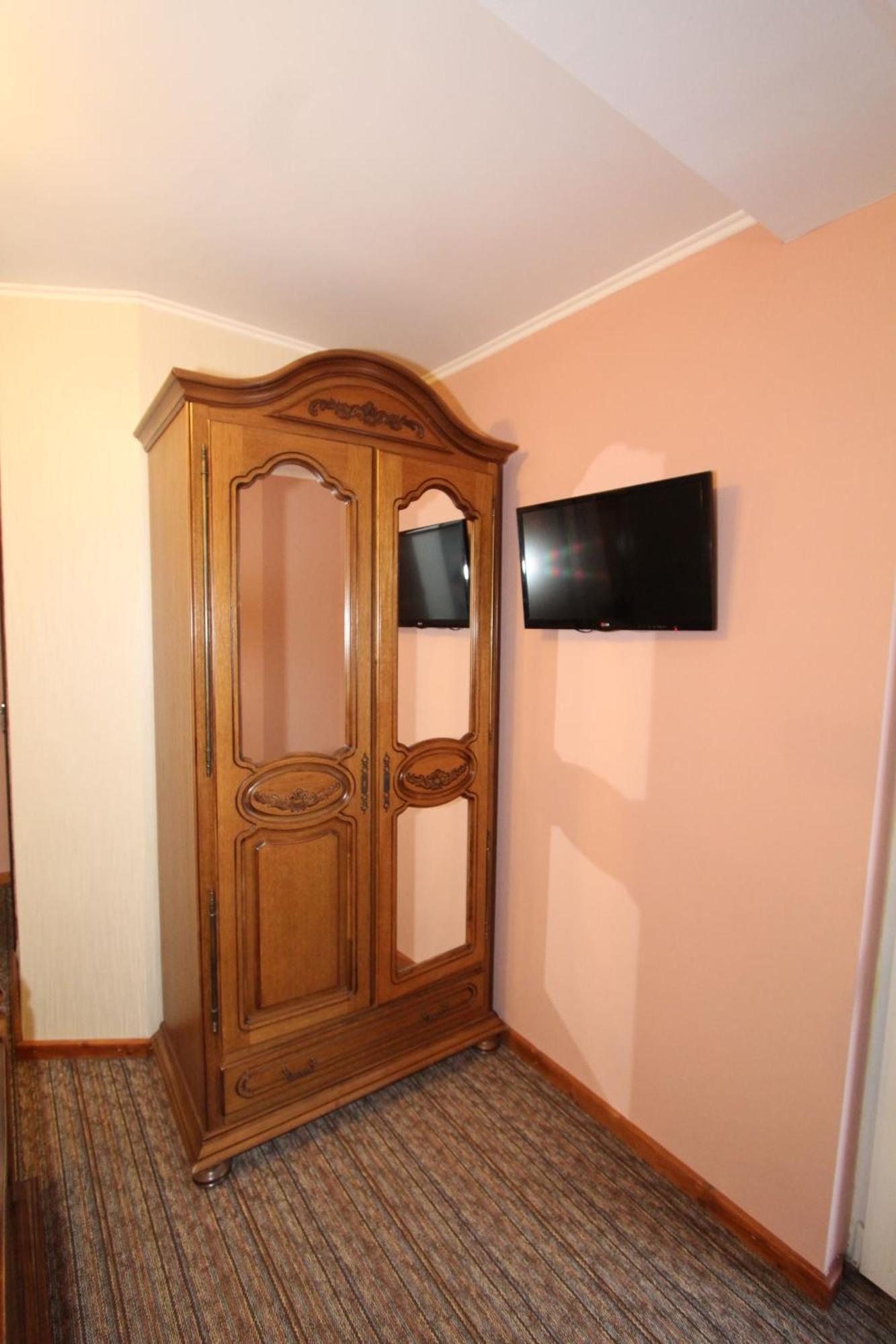Затишний Міні-Готель "Rosky" Yasinya Habitación foto