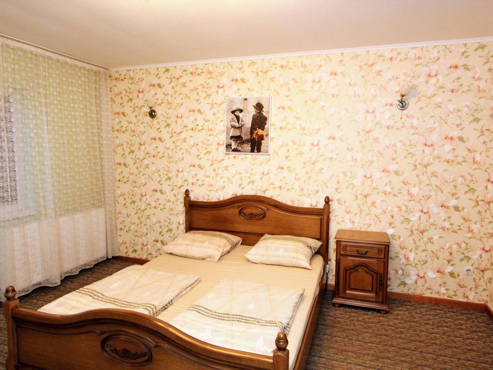 Затишний Міні-Готель "Rosky" Yasinya Habitación foto
